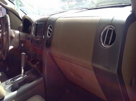 2007 FORD F-150, WHITE, LARIAT MODEL, 5.4L, AT,  4WD,  CREW CAB. F26333